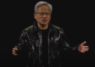 黄仁勋CES 2025演讲“王炸”不断：全球最快GeForce GPU、3000美元个人AI超算、世界基础模型